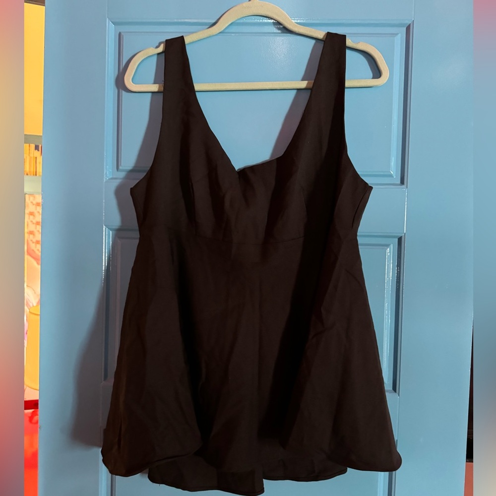 Tuckernuck Pomander Place top size xxl